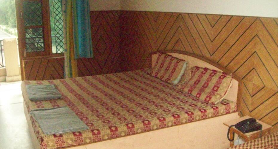 Raj Pal Hotel, Dehradun 3